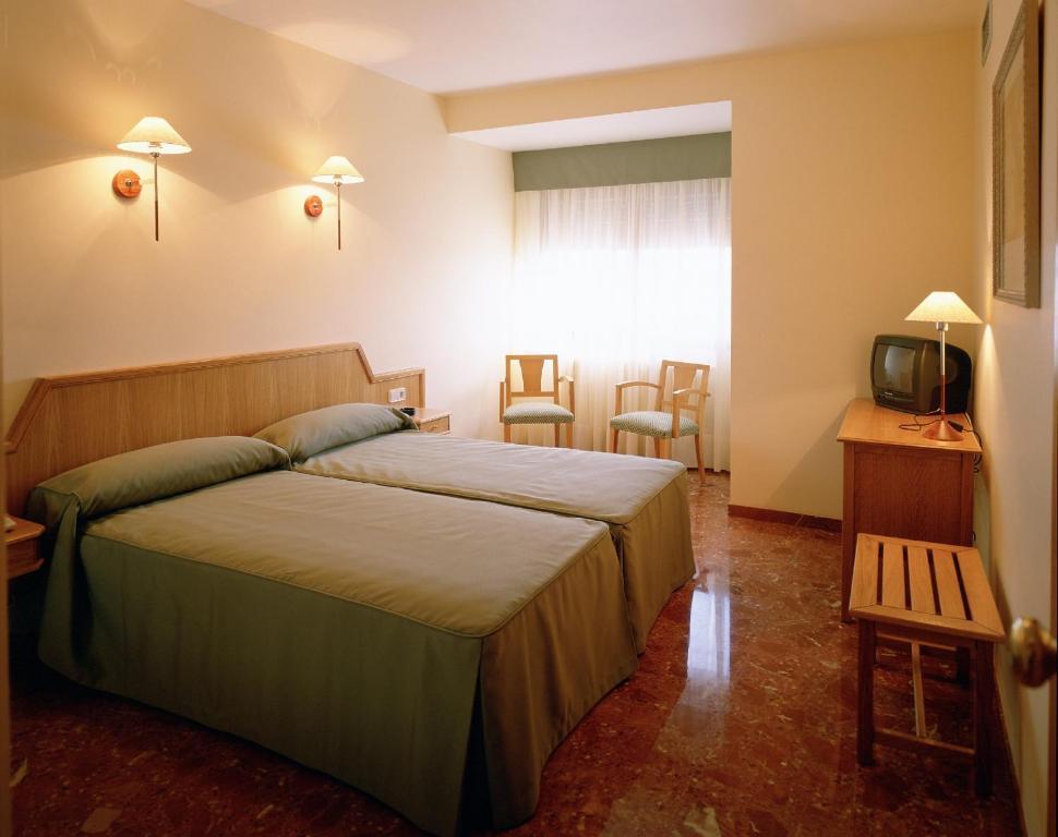 La Puebla De Alfinden Hotel Chane מראה חיצוני תמונה